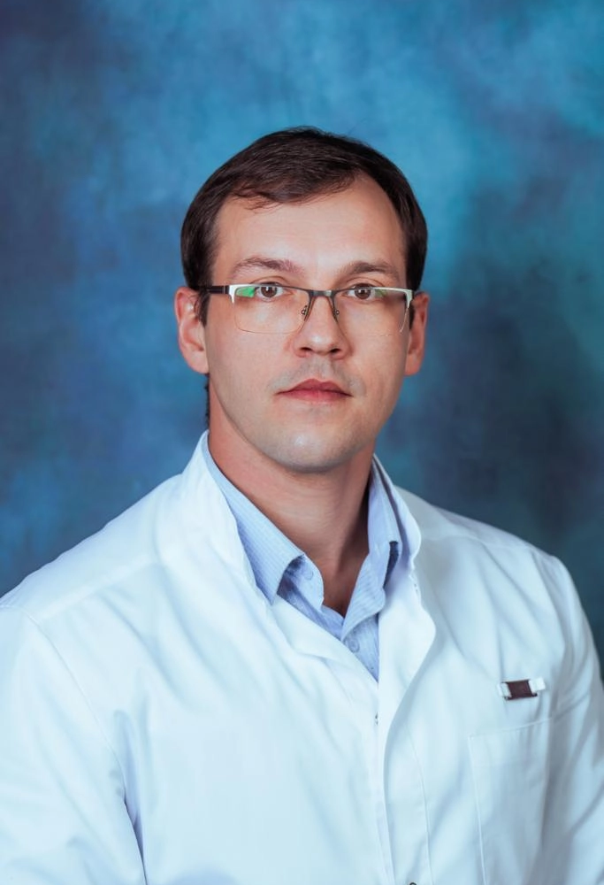 Доктор нашей клиники Селезнёв Игорь Николаевич