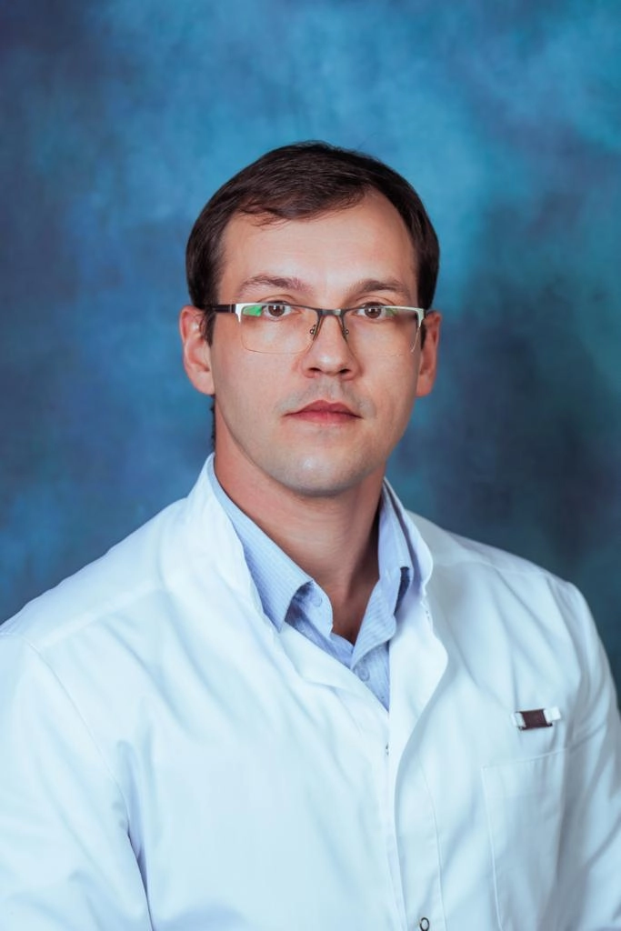  Селезнёв Игорь Николаевич